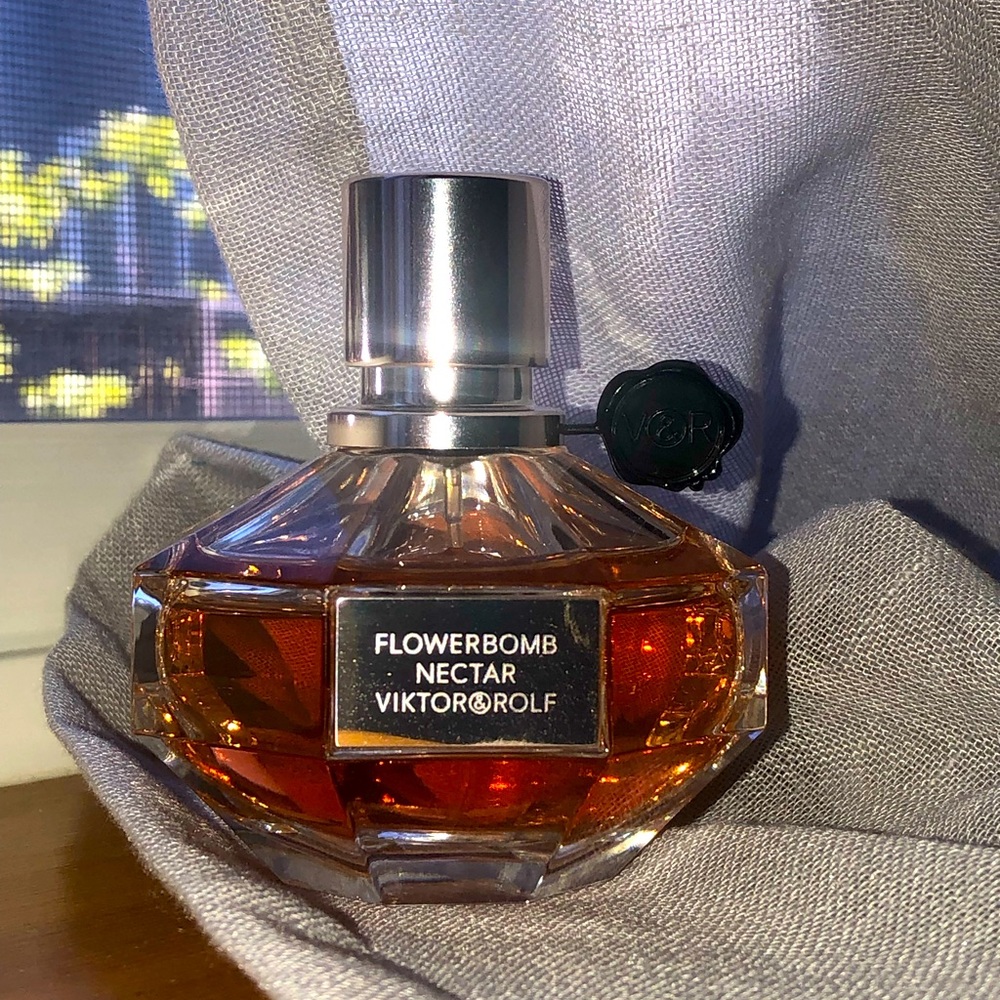 Victor and Rolf Flower Bomb Nectar 50 ml